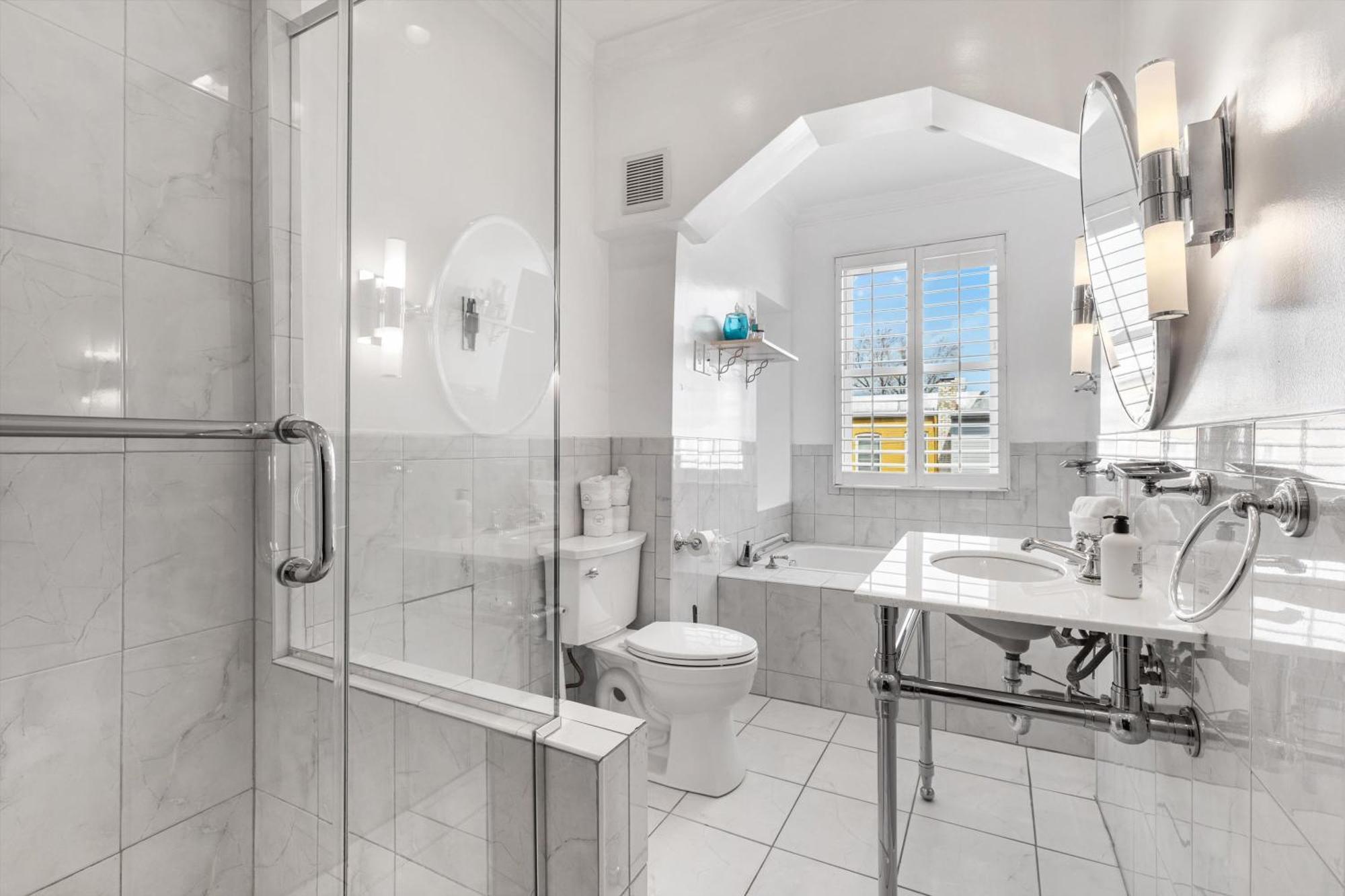 Family & Group Trips To Dc - 4-br Close To Metro Hébergement de vacances *